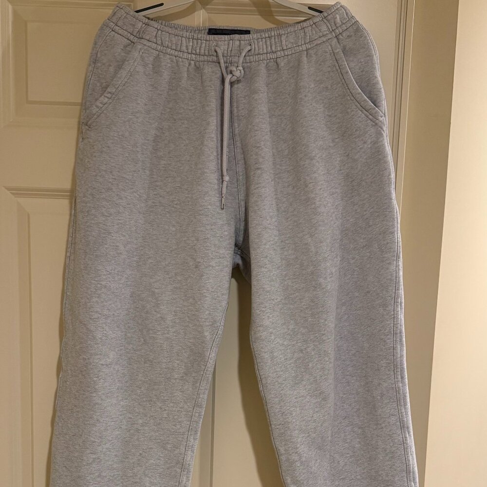 Abercrombie Essential Baggy Open-Hem Sweatpants (5 pairs, Size M)